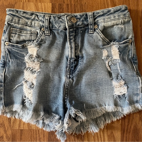 JUST USA Distressed Denim Jean CUTOFF SHORTS Size Small - Picture 7 of 10